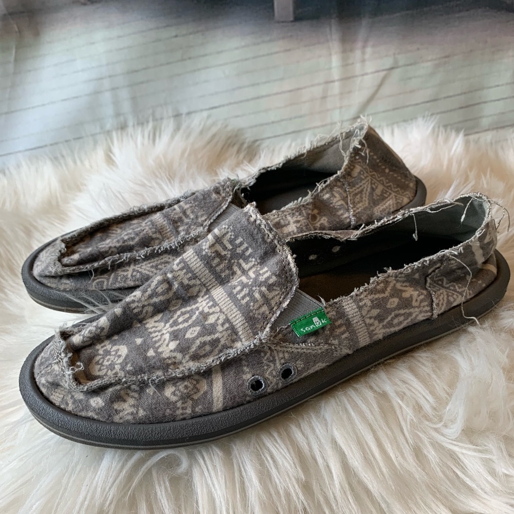SOLD *Sanuk Slip On sidewalk surfers Comfy Shoes